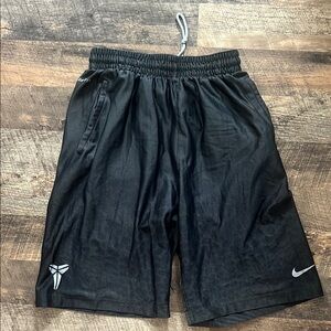 Nike Men's dark grey  Shorts